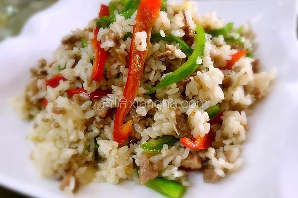 青椒肉粒炒饭