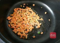 五彩蛋炒饭的做法图解3