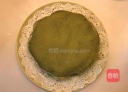 抹茶榴莲草莓芒果火龙果千层蛋糕的做法图解3