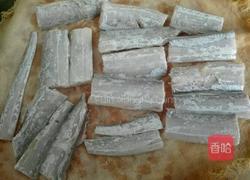 白酒烧带鱼的做法图解3