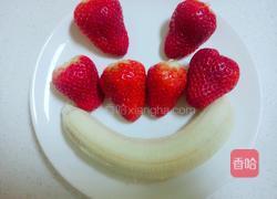 草莓香蕉奶昔的做法图解3