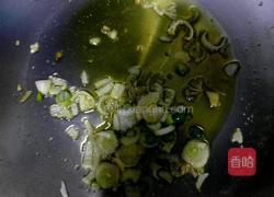 魔芋丝结蒜苔炒肉的做法图解6