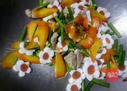 魔芋梅花蒜苔炒肉的做法图解9