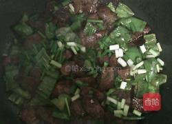 青椒炒辣香肠的做法图解11