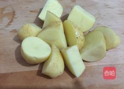 椒盐土豆饼的做法图解1