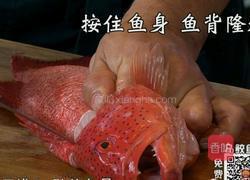 CCTV7食尚大转盘 双味黄耳东星斑的做法图解6