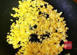 尖椒鸡蛋酱的做法图解1