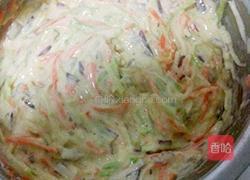 卡通蔬菜鸡蛋饼的做法图解3