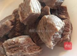 番茄土豆炖牛腩的做法图解1