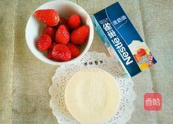 草莓裸蛋糕的做法图解1