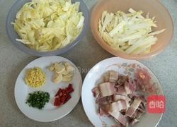 咸肉片炒白菜的做法图解1