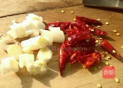 黄芽菜炒平菇的做法图解3