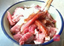 香辣西芹炒猪肉的做法图解2