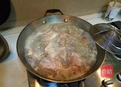 牛排骨萝卜汤的做法图解2