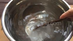 酒蒸蛤蜊的做法图解2