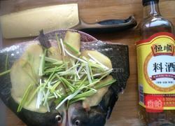 浏阳剁椒蒸鱼头的做法图解3