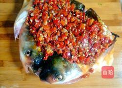 浏阳剁椒蒸鱼头的做法图解8
