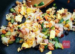 香辣蛋炒饭的做法图解7