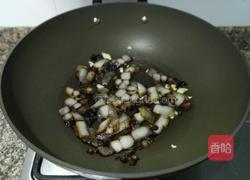 蒜苔炒腊肉的做法图解5