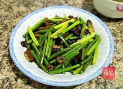 蒜苔炒腊肉的做法图解8