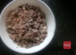 卤牛肉炒饭的做法图解1