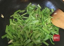 芹菜炒粉的做法图解5