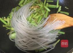 芹菜炒粉的做法图解7