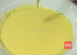 电饭煲戚风蛋糕的做法图解4