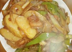 土豆青椒圆葱炒肉片