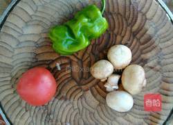 家常茄汁蘑菇的做法图解1