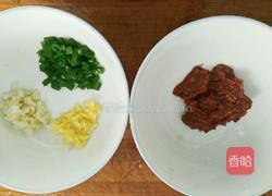 肉末粉条的做法图解2