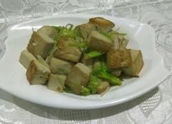 蒜苗豆腐