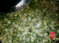 爆炒猪肚猪肠的做法图解2