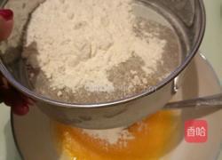 花样卷式蛋糕的做法图解4