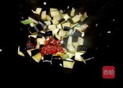 剁椒茄子炒肉的做法图解9