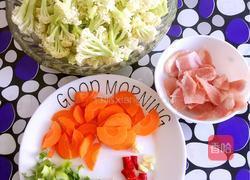 炒菜花的做法图解2