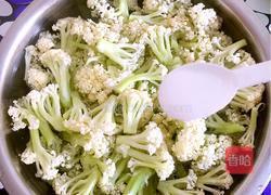 炒菜花的做法图解3