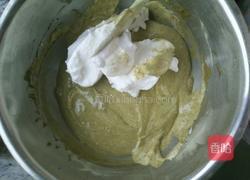 抹茶戚风蛋糕的做法图解13