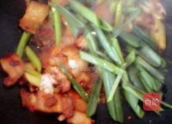 蒜苗回锅肉的做法图解12