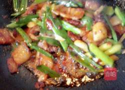 蒜苗回锅肉的做法图解13
