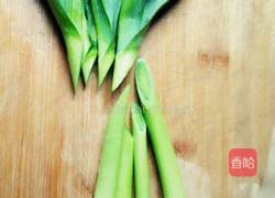 青蒜烧豆腐的做法图解3