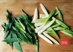 青蒜烧豆腐的做法图解4