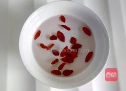 玉米粒炒豌豆的做法图解2