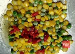 玉米粒炒豌豆的做法图解5