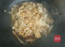 豆腐焖白菜的做法图解3