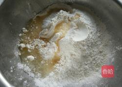 鲜花饼的做法图解1