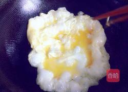 杏鲍菇炒鸡蛋的做法图解3