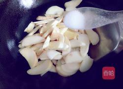 杏鲍菇炒鸡蛋的做法图解5