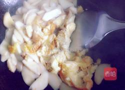 杏鲍菇炒鸡蛋的做法图解6