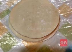 饺子皮小馅饼的做法图解1